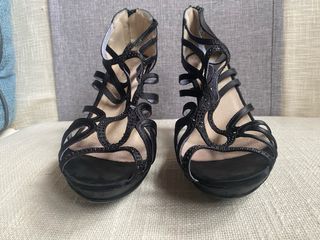 Zapatos negros con cristales + par regalo