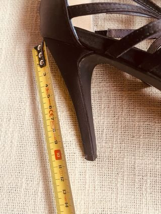 Zapatos negros con cristales + par regalo