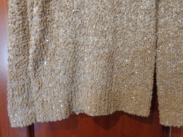 Jersey beige con lentejuelas