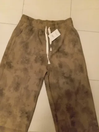 Pantalón estampado marrón talla M