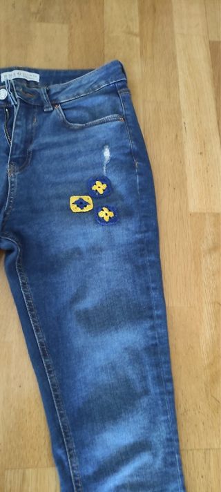 Vaqueros mujer M/38 con parches florales