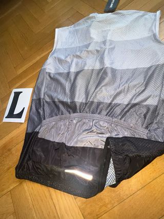 Chaleco cortavientos ciclismo.NUEVO.Talla L