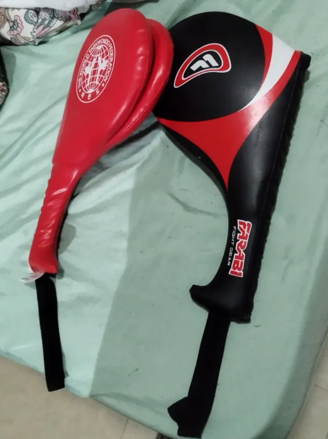 Pares de Paos para patadas Taekwondo