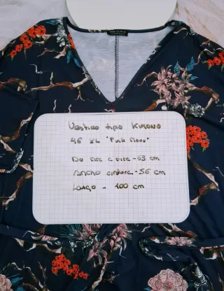 Vestido Kimono estampado floral. 48 o 50. 