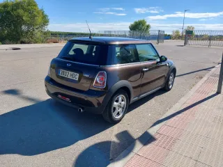 MINI One D 2011