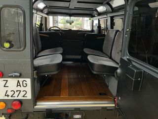 Land Rover Santana 2500DL