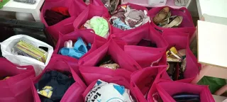 NUEVO CON ETIQUETAS .Lote Ropa, Calzado y Bolsos ,