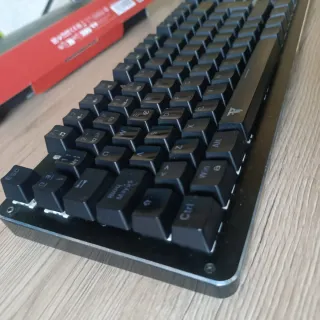 Teclado,Ratón y alfombra 
