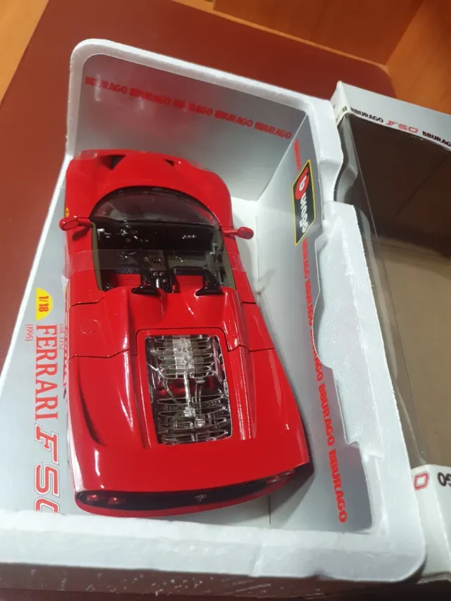 Ferrari F50 Bburago  scala da 1/18