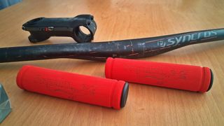 Guiador Syncros + Avanço + Punhos Propalm