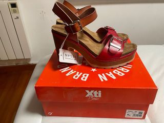 Sandalias XT Rojas Talla 38