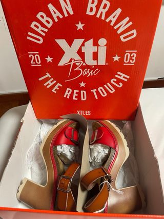 Sandalias XT Rojas Talla 38