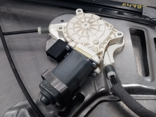 ELEVALUNAS DELANTERO IZQUIERDO LAND ROVER RANGE R
