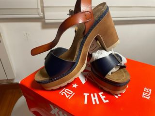 Zapatos XT Talla 38 Azul Marino