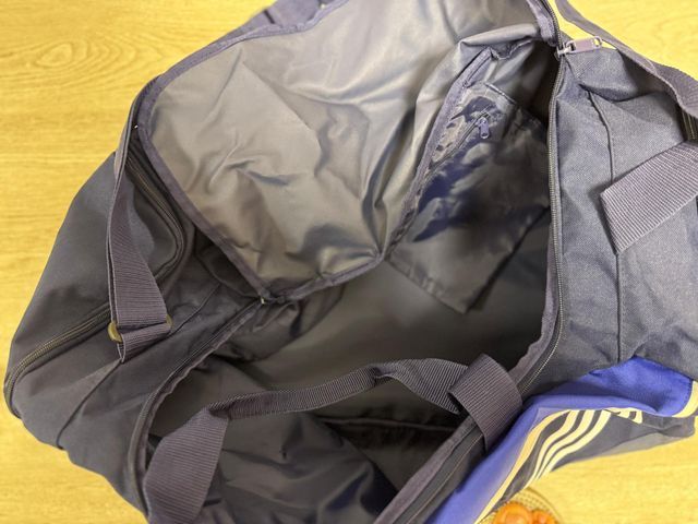 Bolsa de Deporte Adidas Azul y Blanca