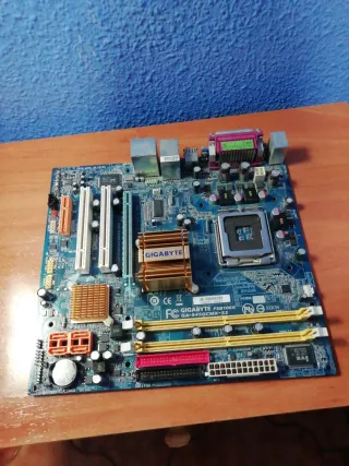 Placa Base Gigabyte GA-945GC-MX