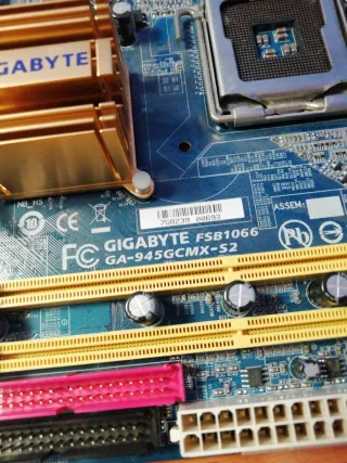 Placa Base Gigabyte GA-945GC-MX