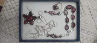 Conjunto Plata y Rubíes Naturales