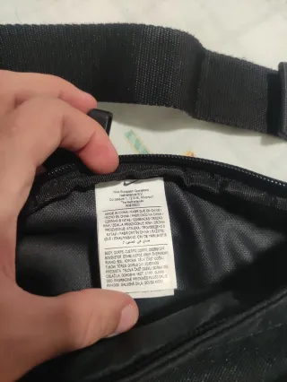 Riñonera Nike Negra