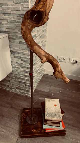 Lampada in ulivo