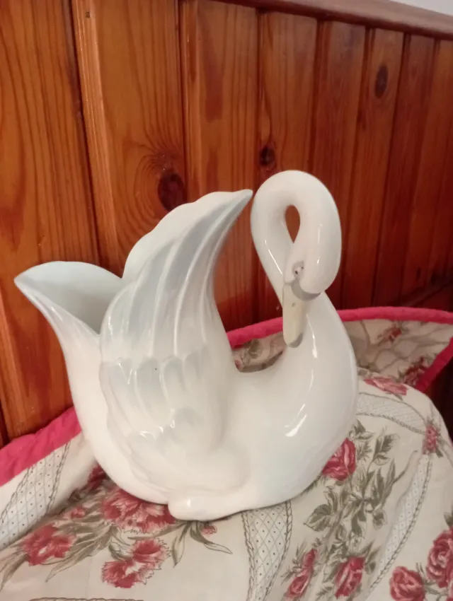 Cisne de cerámica vintage blanco