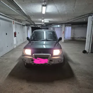 Mitsubishi Montero 2004