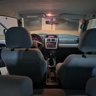 Mitsubishi Montero 2004