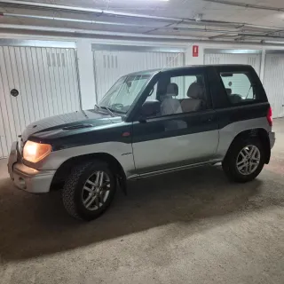 Mitsubishi Montero 2004