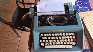 Macchina da scrivere vintage