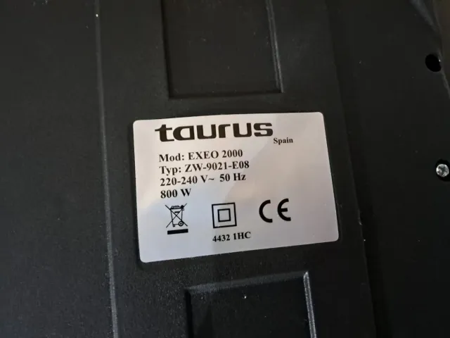 Aspirador Taurus Exeo 2000. 800W.