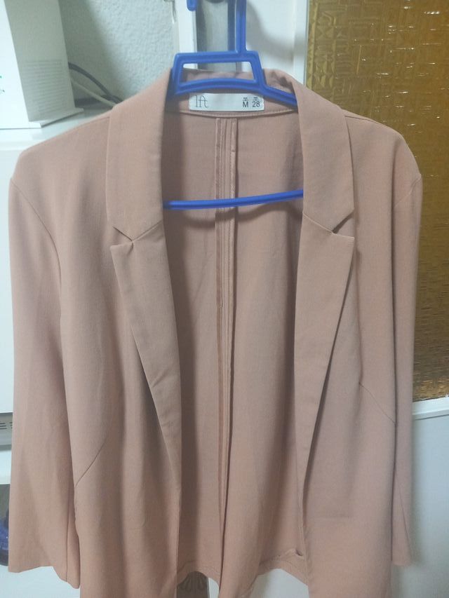 Americana rosa talla M