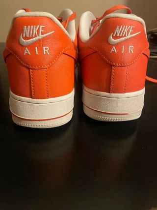Nike Air Force 1 Naranja y Blanco
