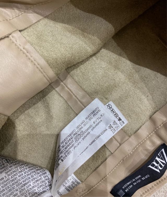 Pantaloni finta pelle Zara beige