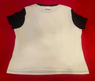 Camiseta Desigual XL Blanca y Negra
