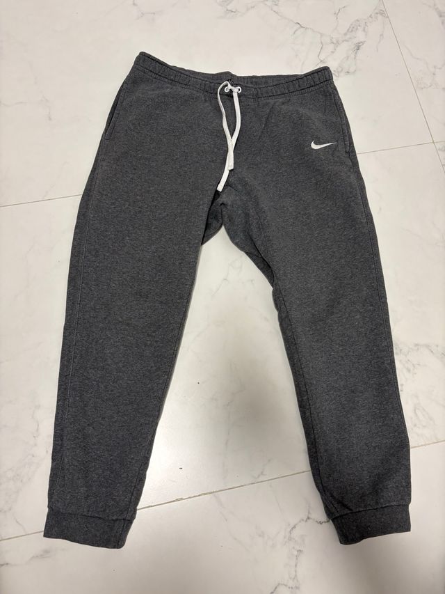 Pantaloni sportivi Nike grigi