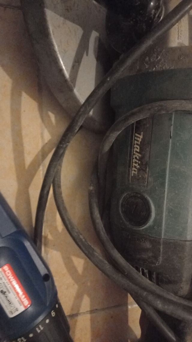 Radial, taladro y taladro a batería