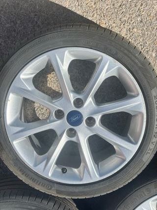 3 llantas ford fiesta