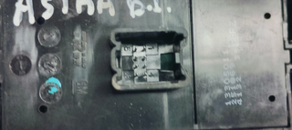MANDO ELEVALUNAS DELANTERO IZQUIERDO OPEL ASTRA J