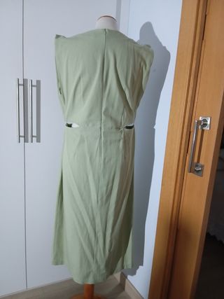 Vestido Zara Verde Talla XL Midi