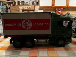 Camion MAN con rimorchio Bruder
