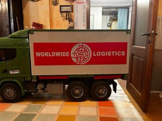 Camion MAN con rimorchio Bruder