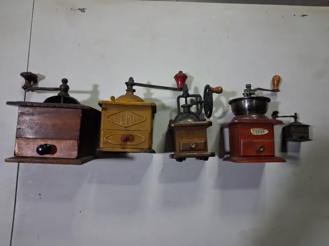 Molinillos de café antiguos (Set de 5)