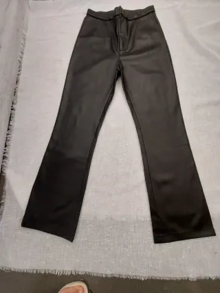 Pantalón polipiel negro Easy Wear Talla 36