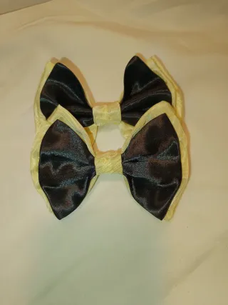 Lazo de pelo negro y amarillo