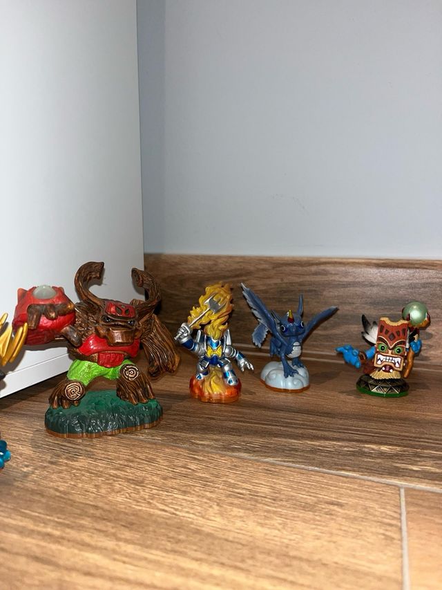 Figuras Skylanders y Portal led