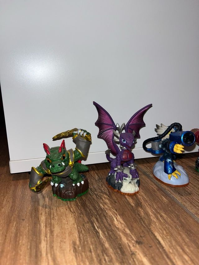 Figuras Skylanders y Portal led