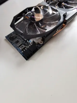 Tarjeta Gráfica Gigabyte GV-N56GSO-1GI