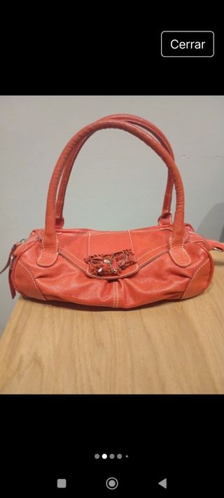 Bolso naranja y rojo