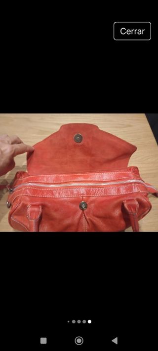 Bolso naranja y rojo