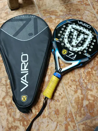 2 Palas de pádel Bullpadel y Vairo